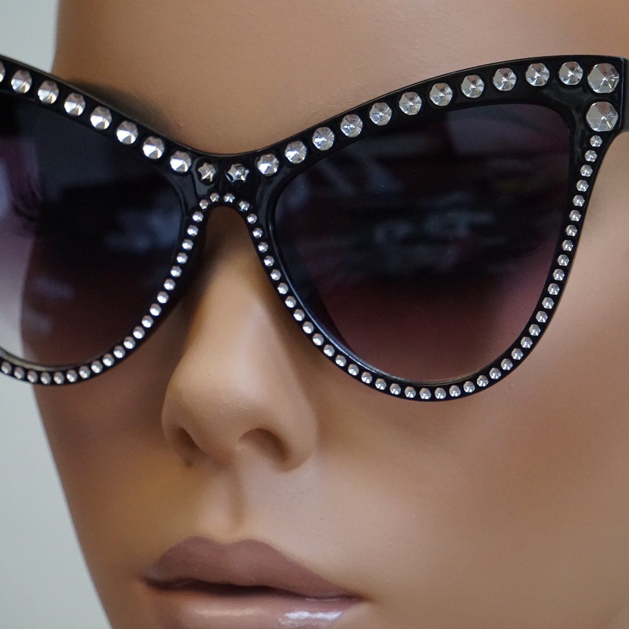 Framed-Cat Eye Sunglasses